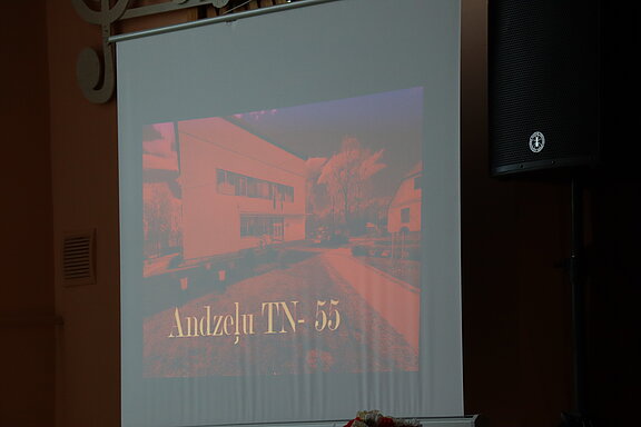 IMG_8341.JPG  